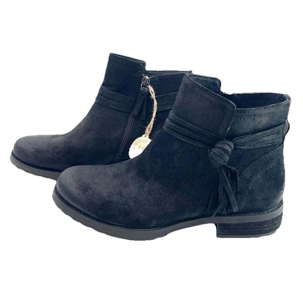 Women's Black Boots Sofft
